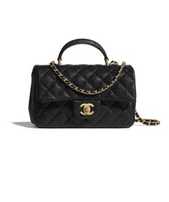 Chanel Mini Flap Bag Black Gold sử dụng chất liệu da dê nguyên bản, được sản xuất hoàn toàn bằng thủ công, chuẩn 99% so với chính hãng