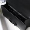 Dior 30 Montaigne Box Bag Full Black sử dụng chất liệu hoàn toàn bằng da bê nguyên bản như chính hãng, chuẩn 99% full box và phụ kiện