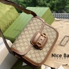 Gucci Horsebit 1955 Shoulder Bag Brown sử dụng chất liệu da nguyên bản như chính hãng, chuẩn 99%, cam kết chát lượng tốt nhất