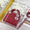 Mini Lady Dior Bag Red sử dụng chất liệu da bê nguyên bản như chính hãng, sản xuất hoàn toàn bằng thủ công, chất lượng tốt nhất, chuẩn 99%
