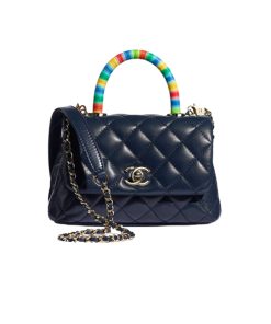 Chanel Mini Flap Bag With Top Handle Blue sử dụng chất liệu da cừu nguyên bản như chính hãng, sản xuất hoàn toàn bằng thủ công, chất lượng chuẩn 99% so với chính hãng