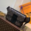 Túi Louis Vuitton S Lock Sling Bag Monogram Macassar chất lượng like authentic sử dụng chất liệu chính hãng, sản xuất hoàn toàn bằng thủ công, chất lượng tốt nhất, full box và phụ kiện