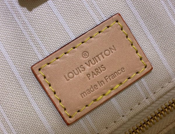 Louis Vuitton Onthego Bag GM Monogram Canvas M57639 Like authentic sử dụng chất liệu chính hãng, sản xuất hoàn toàn bằng thủ công, chuẩn 99% full box và phụ kiện, hỗ trợ trả góp 0% bằng thẻ tín dụng