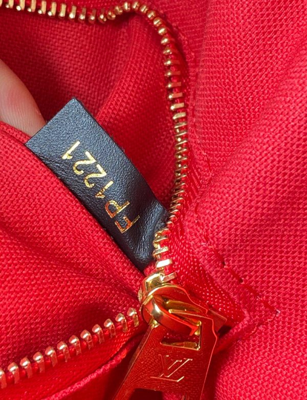 Louis Vuitton Onthego Monogram Giant Reverse Brown M45321 like authentic sử dụng chất liệu chính hãng, sản xuất hoàn toàn bằng thủ công, cam kết chất lượng tốt nhất hiện nay chuẩn 99% so với chính hãng, hỗ trợ trả góp 0% bằng thẻ tín dụng