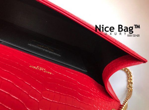 Túi Yves Saint Laurent YSL Monogram Kate Shoulder Medium Croc Red like authentic sử dụng chất liệu nguyên bản như chính hãng, sản xuất hoàn toàn bằng thủ công, kim loại mạ vàng 24k cam kết chất lượng tốt nhất chuẩn 99% so với chính hãng full box và phụ kiện
