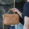 Túi Chanel 19 Bag Brown like authentic sử dụng chất liệu chính hãng, sản xuất hoàn toàn bằng thủ công, cam kết chất lượng tốt nhất, chuẩn 99% so với chính hãng, full box và phụ kiện