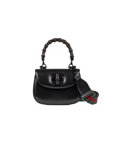 Túi Xách Gucci Small Top Handle Bag With Bamboo Black like authentic sử dụng chất liệu chính hãng, sản xuất hoàn toàn bằng thủ công, cam kết chất lượng tốt nhất chuẩn 99% so với chính hãng