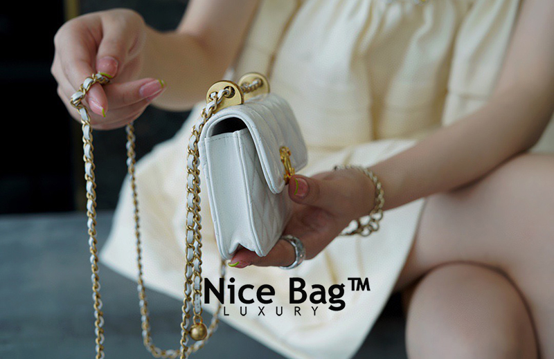 Chanel 21A white Mini Flap Coin Purse With Chain Handle Shoulder Crossbody Bag like authentic sử dụng chất liệu chính hãng, sản xuất hoàn toàn bằng thủ công, cam kết chất lượng tốt nhất chuẩn 99% so với chính hãng