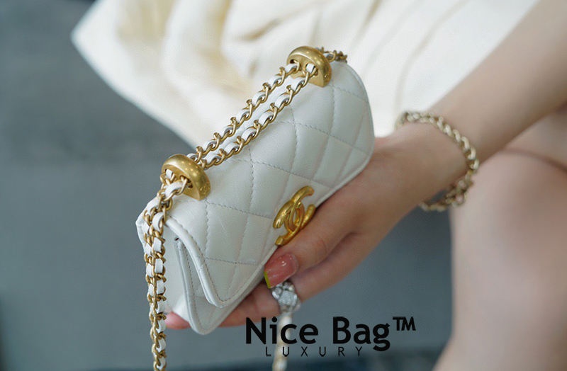 Chanel 21A white Mini Flap Coin Purse With Chain Handle Shoulder Crossbody Bag like authentic sử dụng chất liệu chính hãng, sản xuất hoàn toàn bằng thủ công, cam kết chất lượng tốt nhất chuẩn 99% so với chính hãng