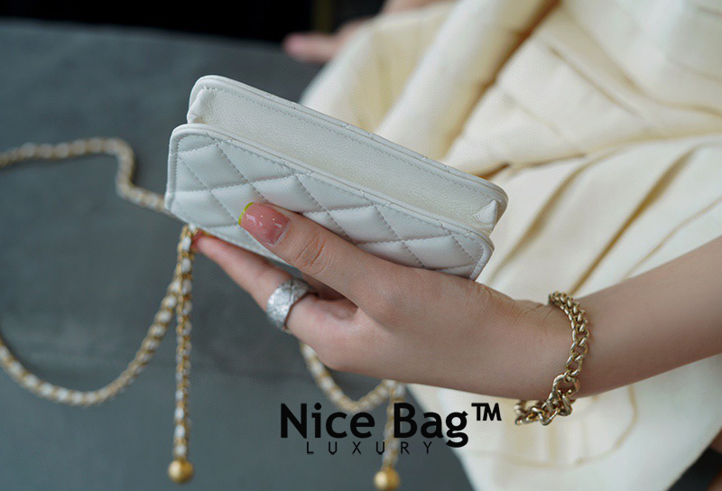 Chanel 21A white Mini Flap Coin Purse With Chain Handle Shoulder Crossbody Bag like authentic sử dụng chất liệu chính hãng, sản xuất hoàn toàn bằng thủ công, cam kết chất lượng tốt nhất chuẩn 99% so với chính hãng