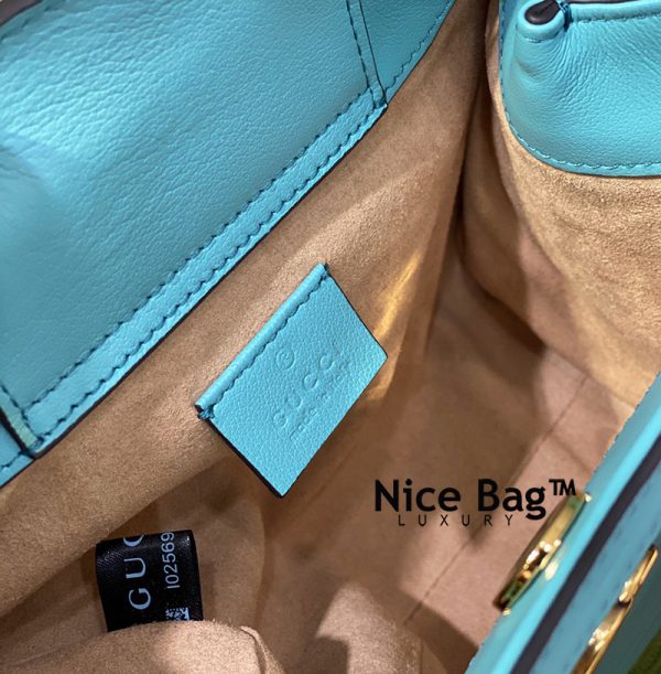 Ggucci Diana Mini Tote Bag Blue like authentic sử dụng chất liệu chính hãng da bê, tay cầm sử dụng chất liệu tre, sản xuất hoàn toàn bằng thủ công, cam kết chất lượng tốt nhất chuẩn 99% so với chính hãng