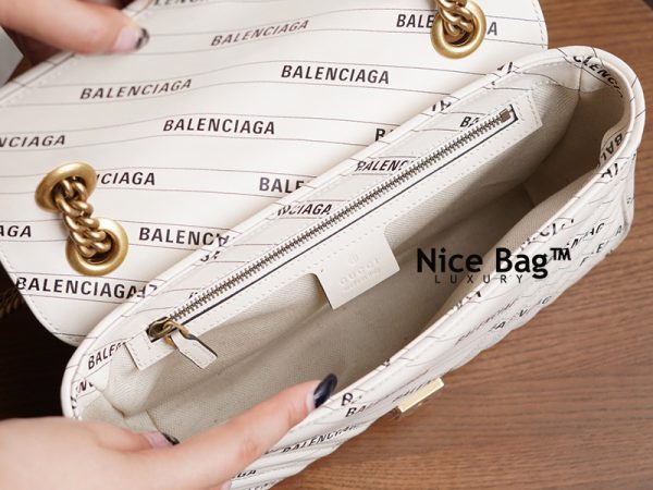 Gucci x Balenciaga The Hacker Project Small GG Marmont Bag white like authentic sử dụng chất liệu da bò nguyên bản như chính hãng, sản xuất hoàn toàn bằng thủ công, cam kết chất lượng tốt nhất, chuẩn 99% so với chính hãng, full box và phụ kiện