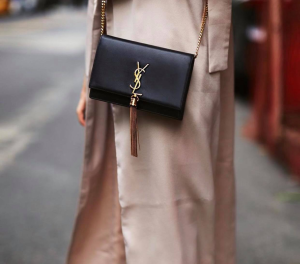 Thiết kế túi YSL Kate Box Bag Crossbody Black 