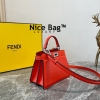 Fendi Peekaboo Mini Bag red like authentic vip nhất hiện nay sử dụng chất liệu da bê bên ngoài và da cừu bên trong, nguyên bản như chính hãng, sản xuất hoàn toàn bằng thủ công, cam kết chất lượng tốt nhất. full box và phụ kiện