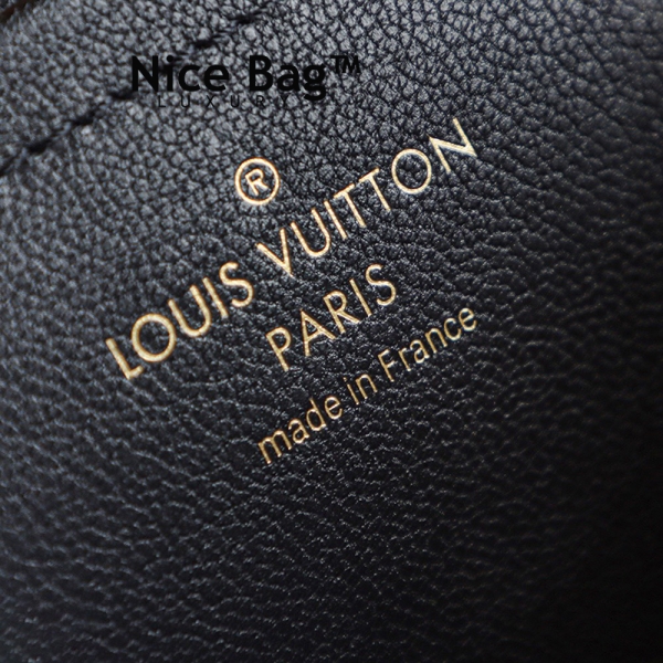 Louis Vuitton LV Marceau Black like authentic chất lượng vip nhất, sử dụng chất liệu da bê nguyên bản như chính hãng, được sản xuất hoàn toàn bằng thủ công, chuẩn 99% full box và phụ kiện