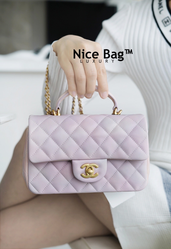 Chanel Mini Flap Bag With Top Handle Lambskin Gold Tone Metal Light Pink Light Green like authentic chất lượng vip sử dụng chất liệu da cừu nguyên bản như chính hãng, được làm hoàn toàn thủ công, cam kết chất lượng tốt nhất chuẩn 99%