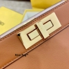 Fendi Peekaboo ISeeU Medium Brown Leather Bag like authentic chất lượng vip, sử dụng chất liệu da bê nguyên bản như chính hãng, sản xuất hoàn toàn bằng thủ công, cam kết chất lượng tốt nhất chuẩn 99%