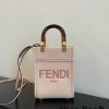 Fendi Sunshine Shopper Pale Pink Leather Mini Bag like authentic chất lượng vip sử dụng chất liệu da bê nguyên bản như chính hãng, sản xuất hoàn toàn bằng thủ công, cam kết chất lượng tốt nhất chuẩn 99%