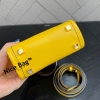 Fendi Sunshine Shopper yellow Leather Mini Bag like authentic chất lượng vip, sử dụng nguyên liệu chính hãng, da bê, được làm hoàn toàn bằng thủ công, cam kết chất lượng tốt nhất