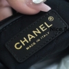 Chanel 22 Bag black like authentic chất lượng vip nhất hiện nay, sử dụng chất liệu da bê hiệu ứng bóng nguyên bản so với chính hãng, sản xuất hoàn toàn bằng thủ công, chuẩn 99%