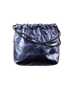 Chanel 22 Small Handbag blue navy like authentic chất lượng vip nhất hiện nay, sử dụng chất liệu da bê hiệu ứng bóng, nguyên bản như chính hãng, được sản xuất hoàn toàn bằng thủ công, cam kết chất lượng tốt nhất chuẩn 99%