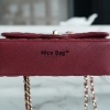 Chanel Classic Plum Red Bag like authentic chất lượng vip nhất hiện nay, sử dụng chất liệu da bê dập hạt chống chầy, nguyên bản so với chính hãng, sản xuất bằng thủ công 100% cam kết chuẩn nhất. full box và phụ kiện