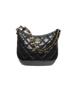 Chanel Hobo Handbag Lambskin Black like authentic, sử dụng chất liệu da cừu nguyên bản như chính hãng, được làm thủ công 100%, cam kết chất lượng tốt nhất chuẩn 99% so với chính hãng, full box và phụ kiện