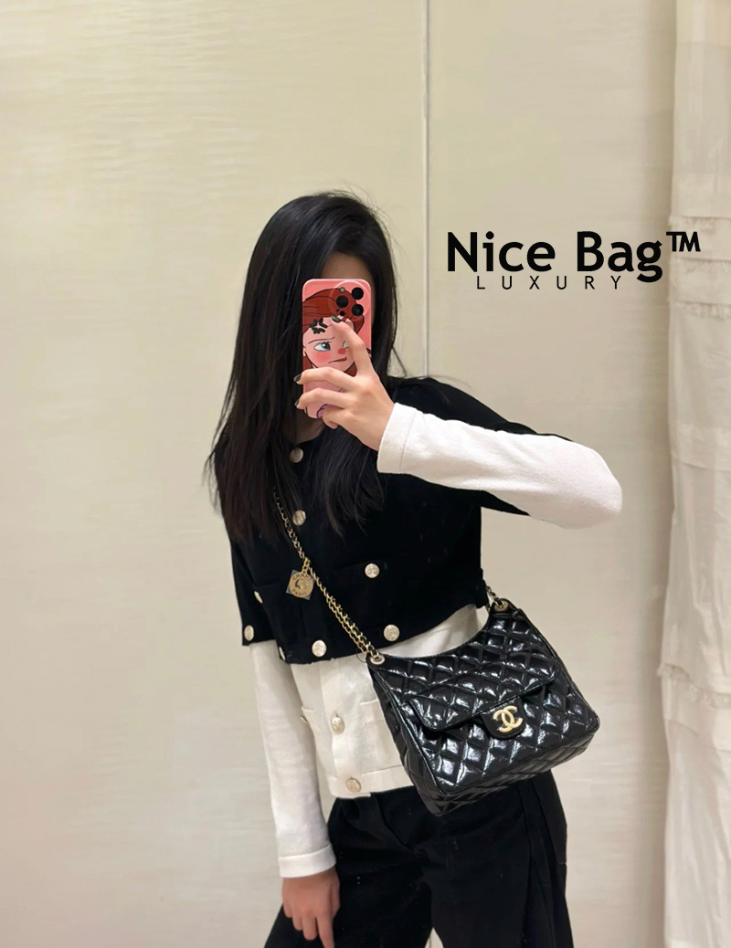 Chanel Hobo Bag Small Black - Nice Bag™