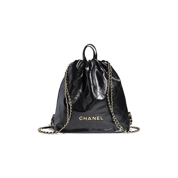 Balo Chanel 22 Backpack Cở Lớn Màu Đen sử dụng chất liệu da bò nguyên bản so với chính hãng, sản xuất hoàn toàn bằng thủ công, cam kết chất lượng tốt nhất chuẩn 99% so với chính hãng, full box và phụ kiện