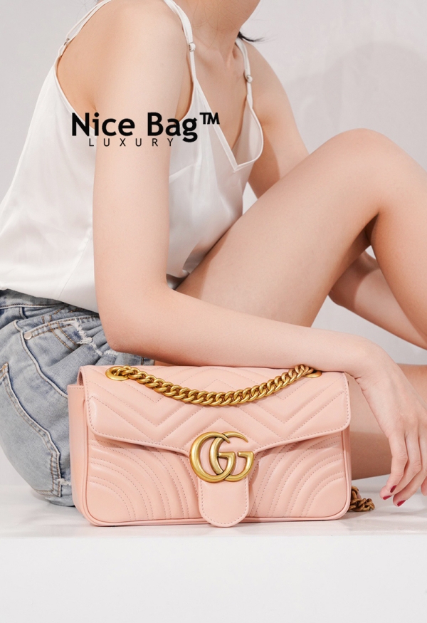 Gucci Marmont Matelasse Shoulder Bag Small Pink Gold like authentic sử dụng chất liệu da bê nguyên bản so với chính hãng, sản xuất hoàn toàn bằng thủ công, chuẩn 99% so với chính hãng, full box và phụ kiện, hỗ trợ trả góp bằng thẻ tín dụng