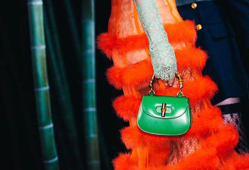 Túi Xách Gucci Bamboo 1947 Handle Bag 2022 Một trong những mẫu túi xách mới nhất mà gucci ra mắt chào đón năm mới, với thiết kế độc đáo thời trang, hữa hẹn là một trong những sản phẩm hót trong năm nay