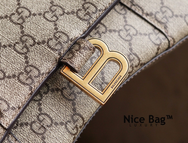 Gucci x Balenciaga The Hacker Project Small Hourglass Bag Beige Ebony like authentic chuẩn 99% so với chính hãng, sử dụng chất liệu da bò nguyên bản như chính hãng, sản xuất bằng thủ công, full box và phụ kiện, hỗ trợ trả góp bằng thẻ tín dụng