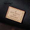 Louis Vuitton LV Cluny BB Monogram Canvas M46372 sử dụng chất liệu da bê, cùng loại chất liệu so với chính hãng, chuẩn 99% so với chính hãng, full box và phụ kiện, hỗ trợ ship toàn quốc