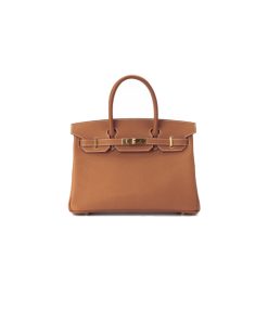 Hermes Birkin 30 Gold Epsom Palladium Hardware sử dụng chất liệu da epsom nhập ý, được may thủ công 100%, full box và phụ kiện, hỗ trợ trả góp bằng thẻ tín dụng.