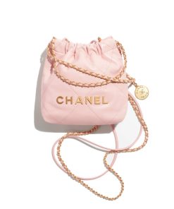 Chanel 22 Mini Bag Light Pink sử dụng chất liệu da bê chất liệu nguyên bản so với chính hãng, cam kết chất lượng tốt nhất, chuẩn 99% so với chính hãng, full box và phụ kiện