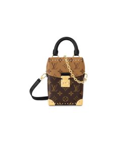 Lv Camera Box Bag M82465 like authentic sử dụng chất liệu da bê nguyên bản như chính hãng, được làm thủ công, chuẩn 99% so với chính hãng, full box và phụ kiện, hỗ trợ trả góp bằng thẻ tín dụng