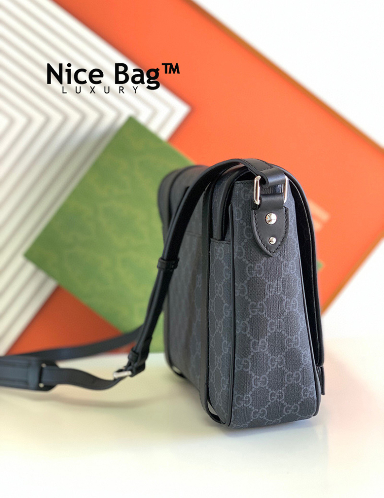 Túi Gucci Nam Messenger Bag In GG Supreme 658542 KGDHN 1000 chất lượng like authentic, cam kết chất lượng tốt nhất, dùng không ai biết, sử dụng chất liệu vải canvas kết hợp da bò, full box và phụ kiện, hỗ trợ trả góp bằng thẻ tín dụng