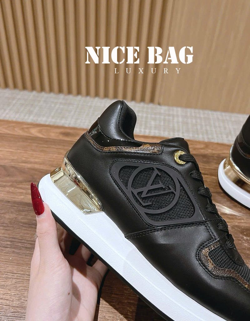 Giày LV Neo Run Away Màu Đen Monogram Canvas 1ACPAX chất lượng like authentic, chuẩn 99% so với chính hãng, full box và phụ kiện, hỗ trợ trả góp bằng thẻ tín dụng, miễn phí ship toàn quốc