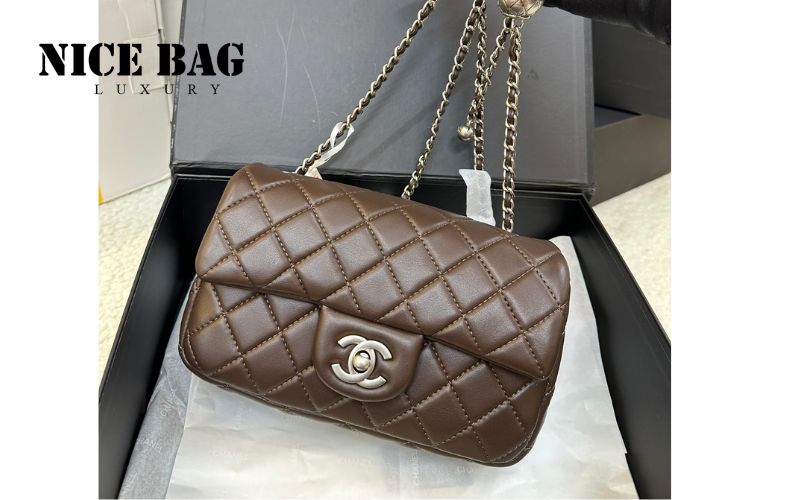 Túi Chanel Flap Màu Nâu Đen