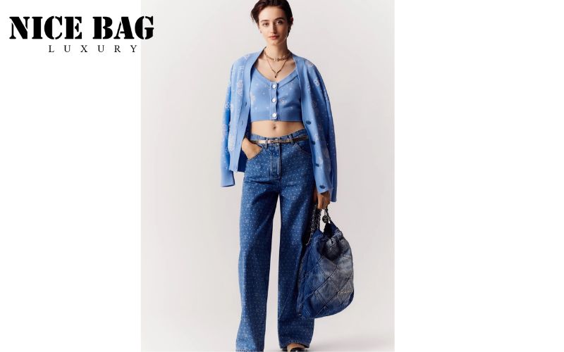 Túi Vải Đeo Vai Nữ Chanel 22 Denim Medium Màu Xanh